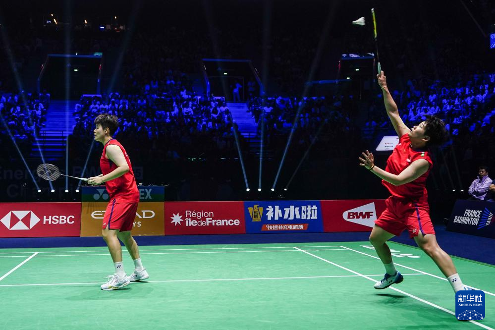 利用边路突 利用边路突